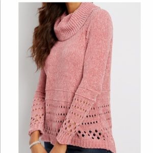 Chenille pullover sweater with open stitching